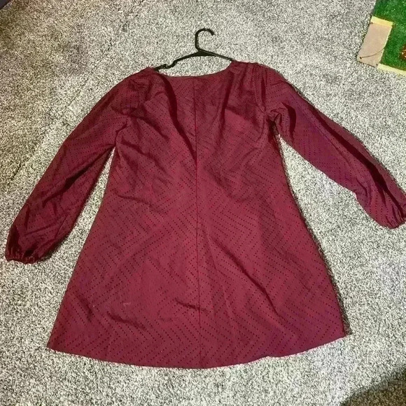 Candies Womens Mini Dress Red Triangle Eyelet Long Sleeve V-Neck Pullover Size M - Picture 7 of 9